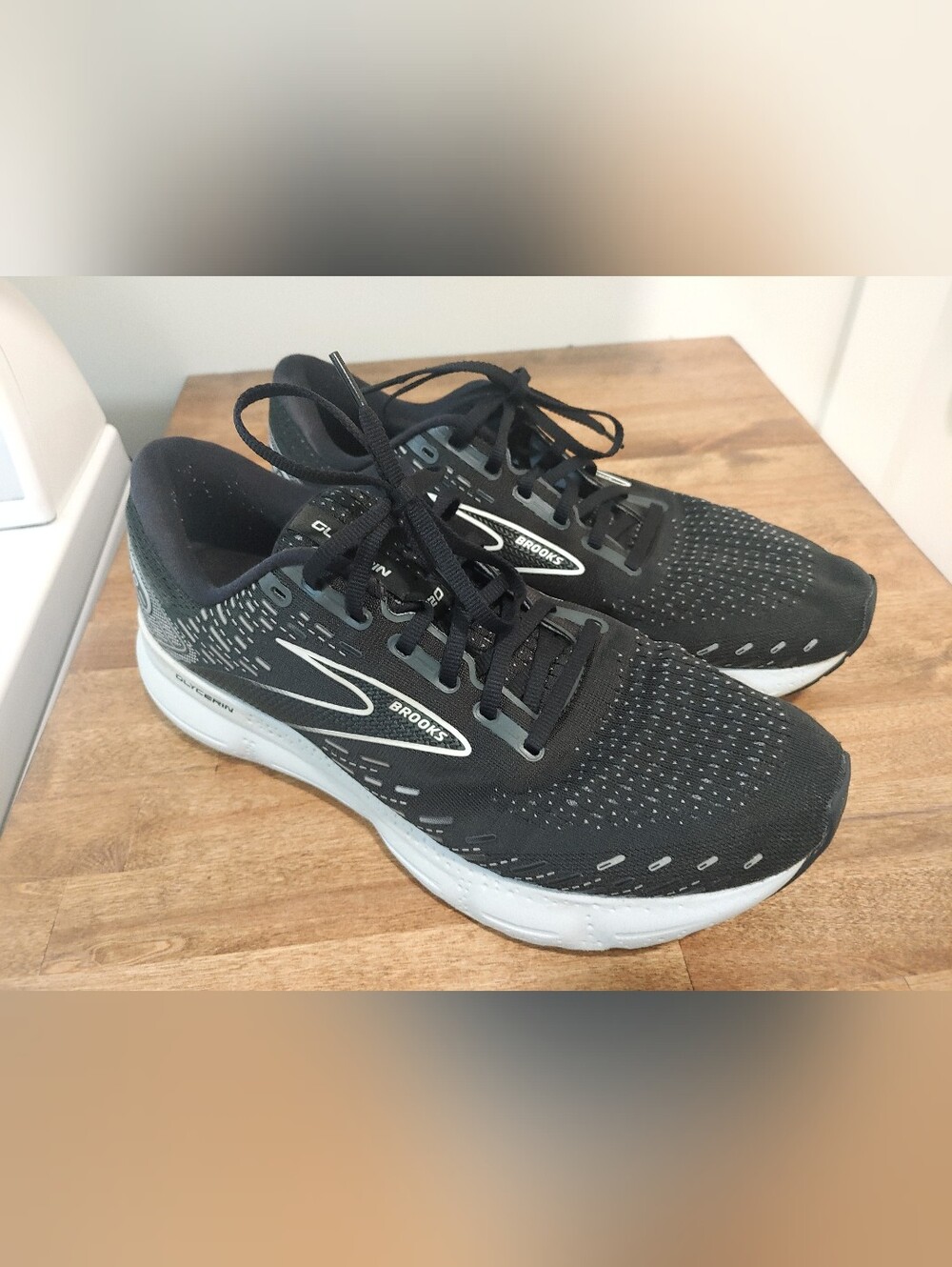 Brooks Glycerin 20 Men's Size 12.5 Excellent Condition. Cleaned.